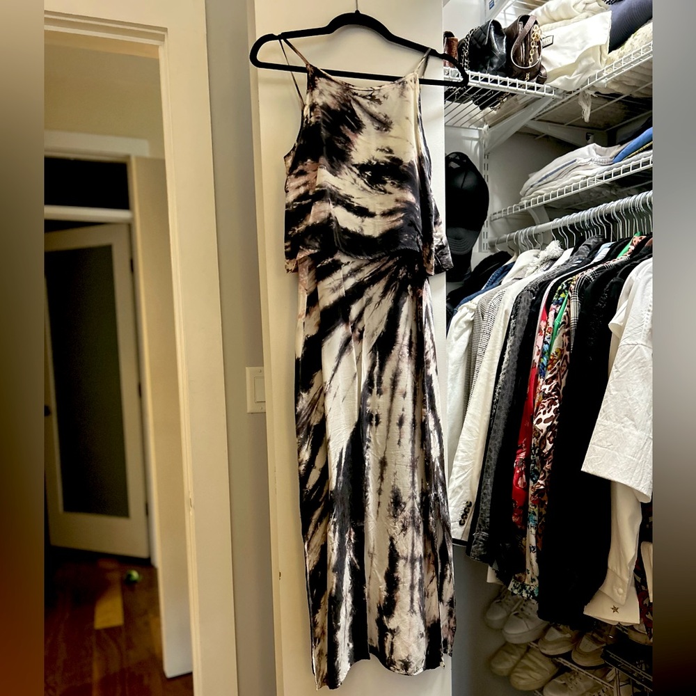Summer-ready, cupro rayon Margaret O’Leary tie-dye maxi. Like new, SO COMFY!